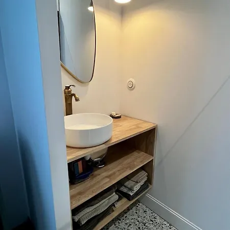 Maison De Climatisee Avec Jacuzzi *